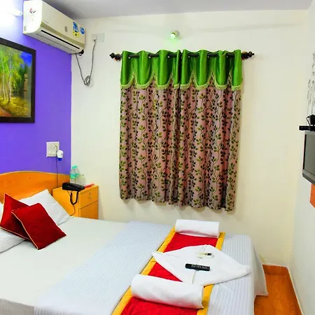 Hotel Housefinch Residency